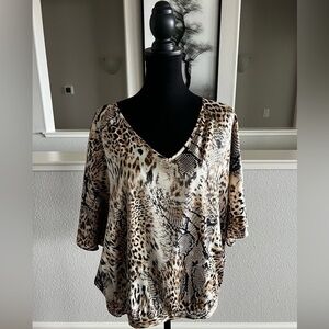 CHICO’S V NECK DOLMAN PULLOVER ANIMAL/SNAKE PRINT BLOUSE-CHICO’s SIZE 2 (12/14)